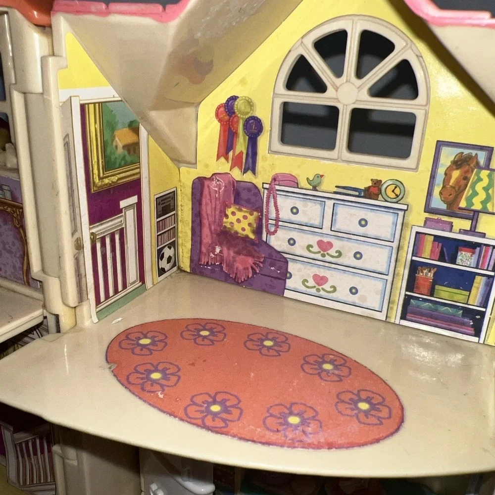 Vintage Fisher-Price Loving Family Sweet Streets Country Cottage Doll House 2000